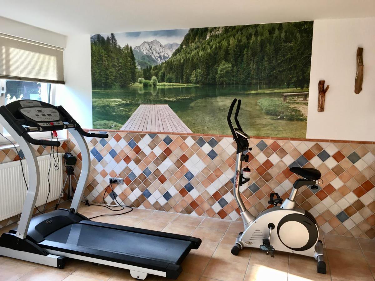 Naturforsthaus Ferienwohnung Fuer Hunde- Und Tierverbundene Menschen Preitenegg 外观 照片